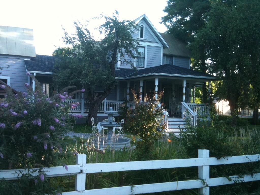 The Whitmore Inn Weaverville 外观 照片